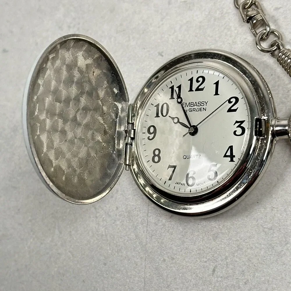 Embassy Gruen Pocket Watch 46mm Wolf Winter Forest Outdoors Quartz New Battery